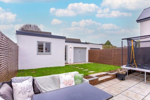 4 Rectory Road, Meppershall, Shefford, SG17 5NB