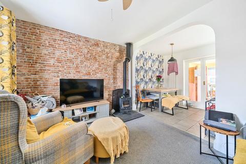 4 bedroom end of terrace house for sale - Aldermoor Avenue, Aldermoor, Southampton, Hampshire, SO16