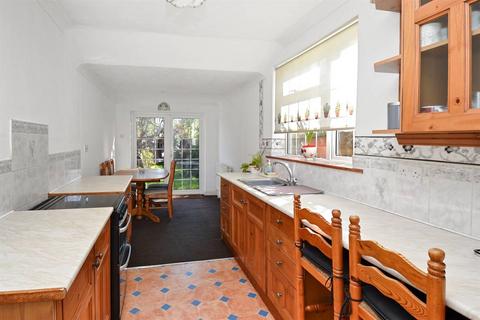 12 Pier Avenue, Whitstable, CT5 2HQ