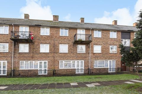 3 bedroom apartment for sale, Normanhurst, Ashford, Middlesex, TW15