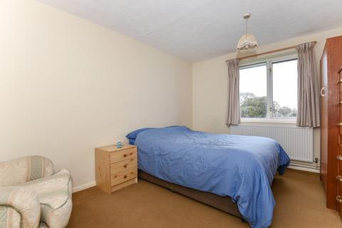 3 bedroom apartment for sale, Normanhurst, Ashford, Middlesex, TW15