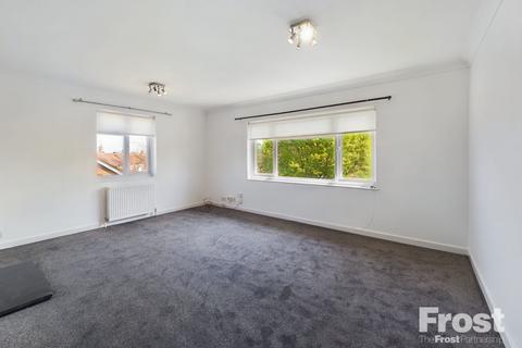 2 bedroom apartment for sale - Convent Road, Ashford, Middlesex, TW15