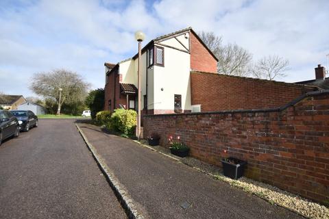 3 bedroom detached house to rent, Nursery Gardens, Bradwell