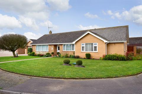 3 bedroom detached bungalow for sale, Fairstead Close, Diss IP21