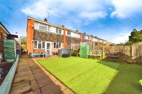 16 Bromley Walk, Tilehurst, Reading, RG30 4LR
