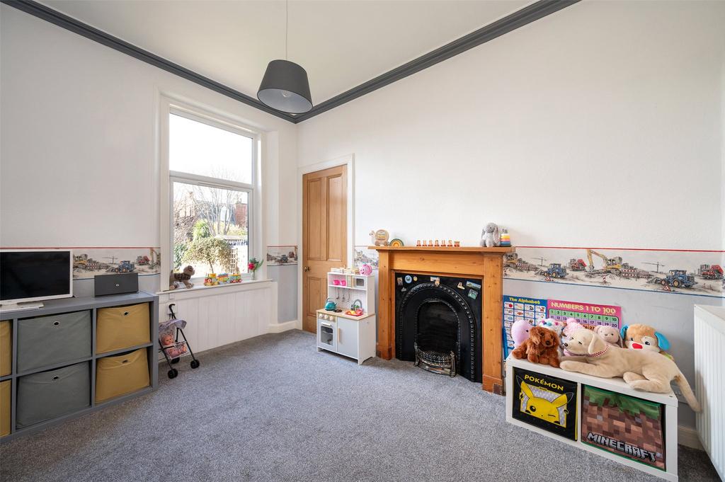 Playroom/Bedroom 5