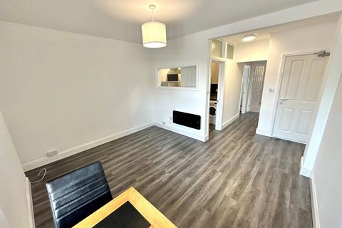 1 bedroom apartment to rent, Aveland Road, Avonwick Aveland Road, TQ1