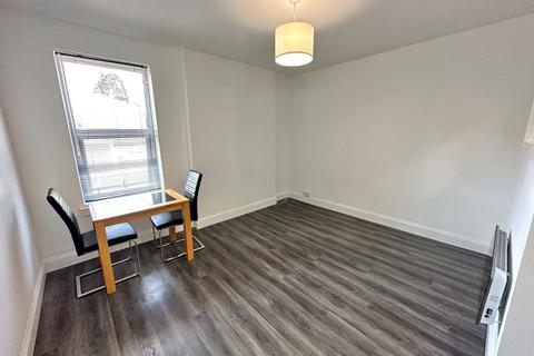 1 bedroom apartment to rent, Aveland Road, Avonwick Aveland Road, TQ1