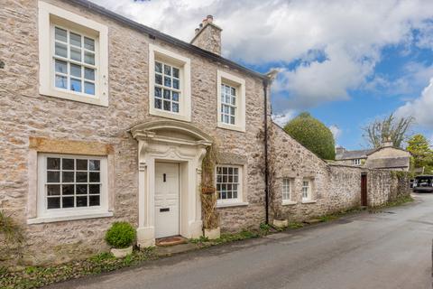 3 bedroom cottage for sale, Yewtrees, Church Street, Beetham, Milnthorpe, Cumbria LA7 7AL