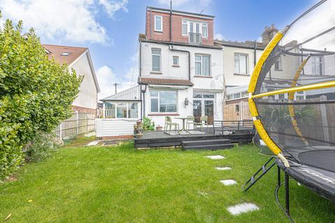 4 bedroom semi-detached house for sale - Nelson Road, Leigh-on-sea, SS9