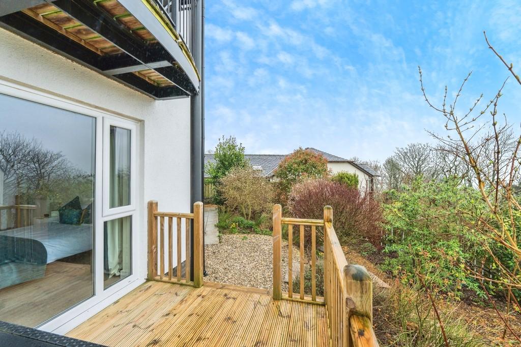 Rear Landscaped Garden
