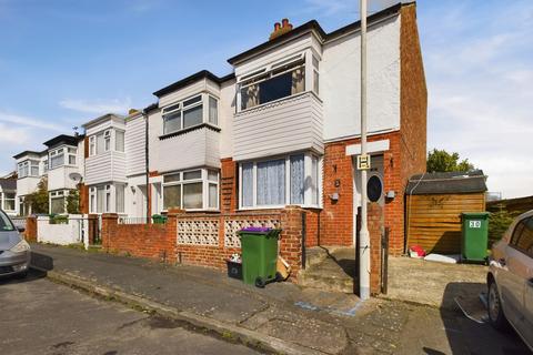 3 bedroom end of terrace house to rent, Postling Road, Folkestone