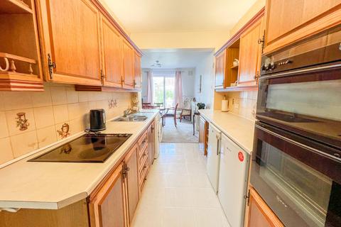 15 Brays Lane, Ashingdon, Rochford, SS4 3DW