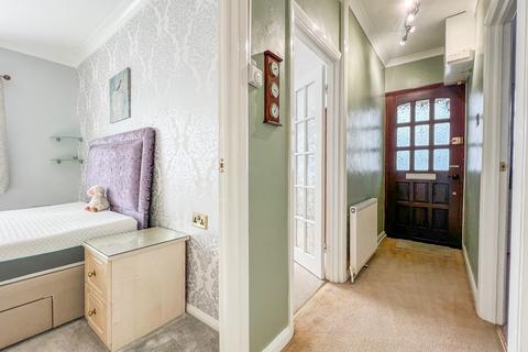 15 Brays Lane, Ashingdon, Rochford, SS4 3DW