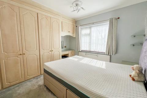 15 Brays Lane, Ashingdon, Rochford, SS4 3DW