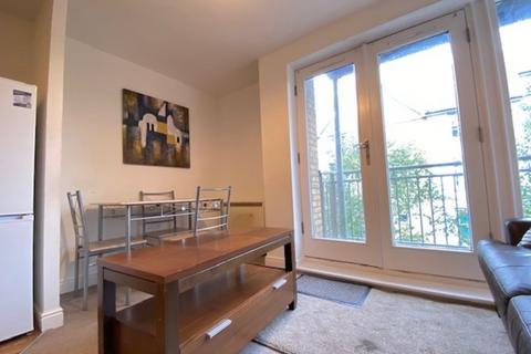 3 bedroom apartment for sale, Bingley court, Canterbury CT1