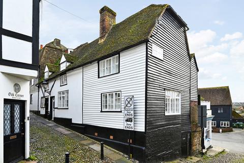 3 bedroom house for sale - Traders Passage, Rye, Eat Sussex TN31 7EX