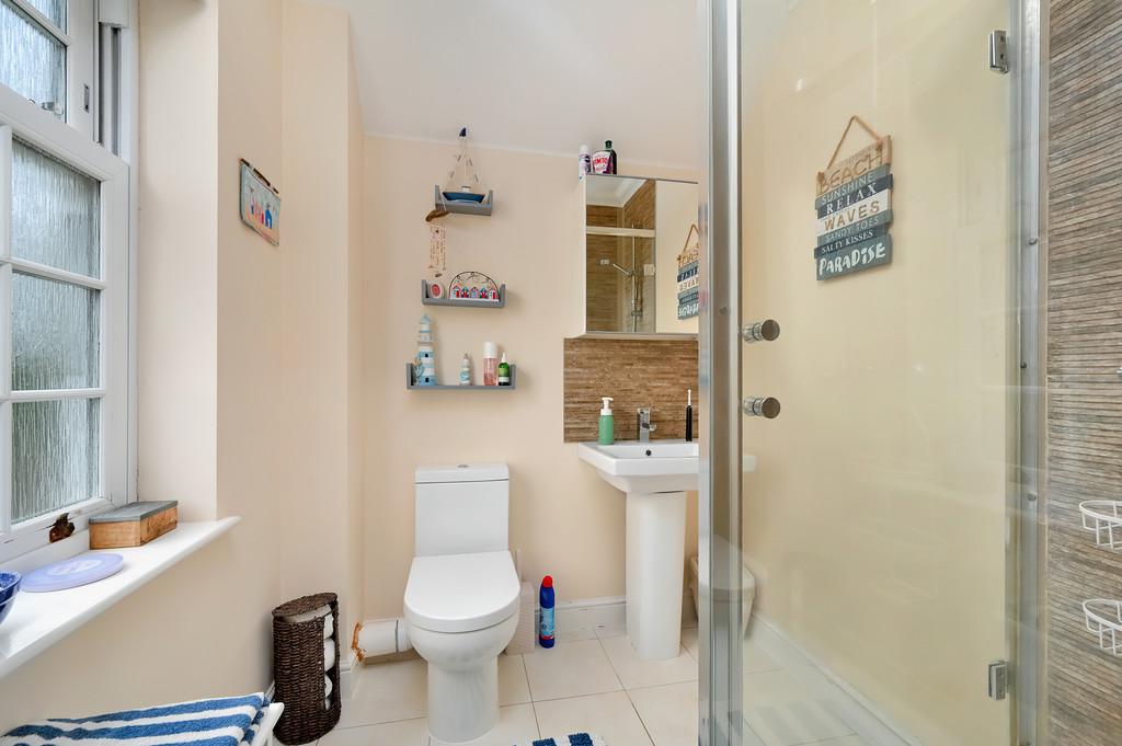 7-applegate-court (6)