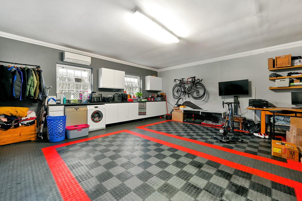 7-applegate-court (13)