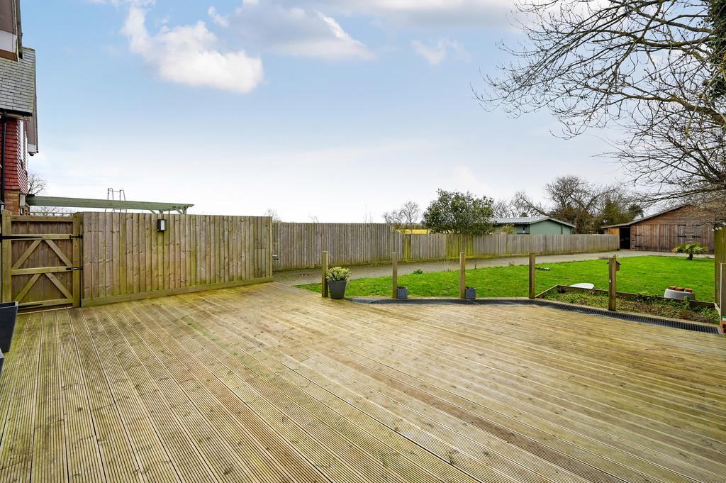 7-applegate-court (22)