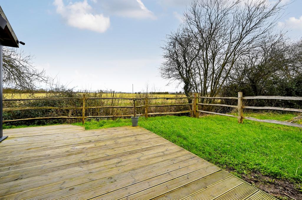 7-applegate-court (31)