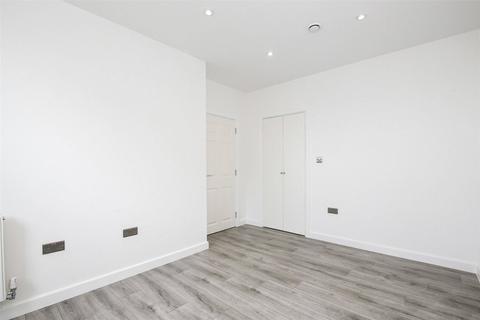 2 bedroom apartment to rent - Woolwich Road, Charlton, SE7