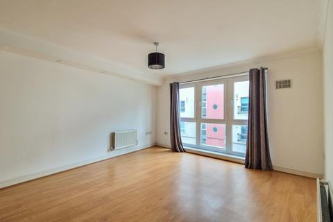 2 bedroom apartment to rent - Aurora Court, Romulus Road, Gravesend, Kent, DA12 2SF