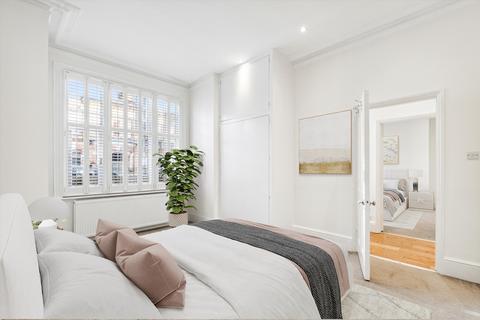 2 bedroom flat for sale, Foxmore Street, London, SW11