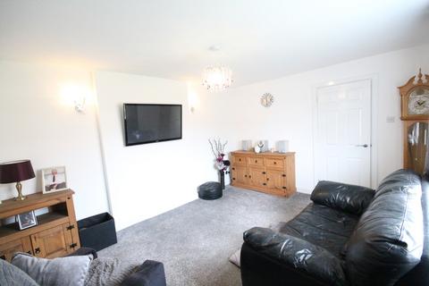 3 bedroom mews to rent, Beech Drive, Wistaston