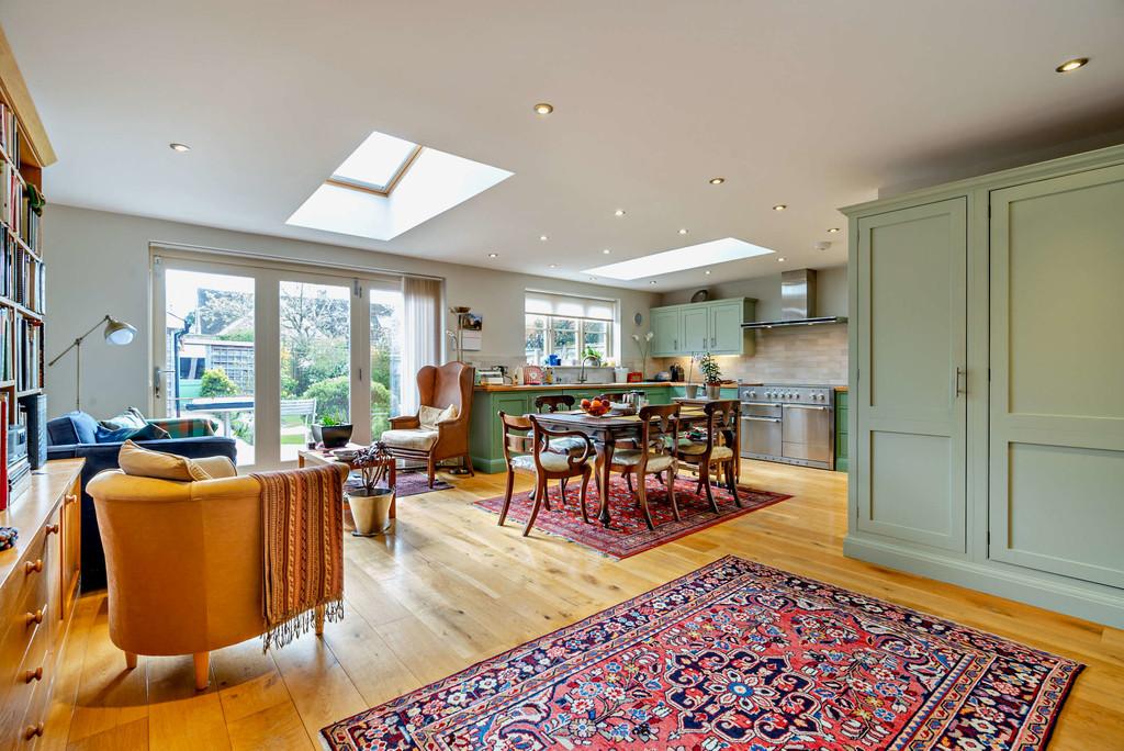 8589583-interior19-800