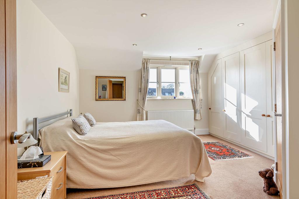 8671381-interior04-800