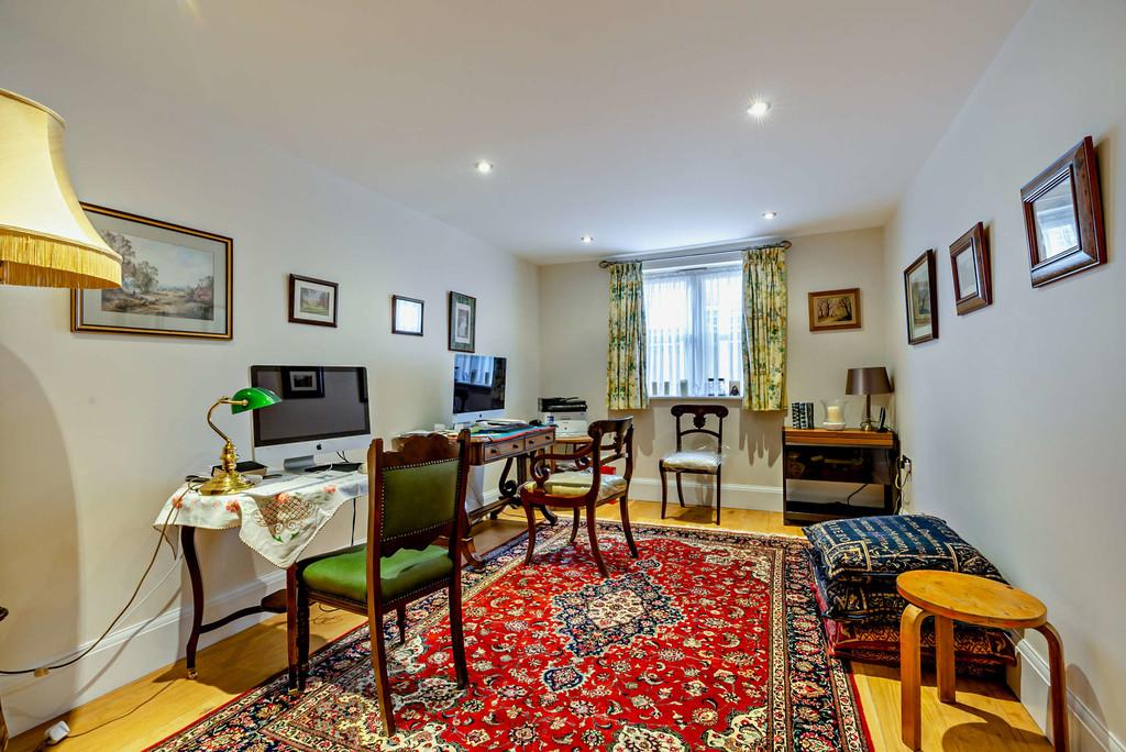 8589583-interior12-800