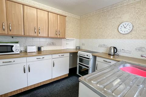 39 Arundell Close, Westbury, BA13 3UA
