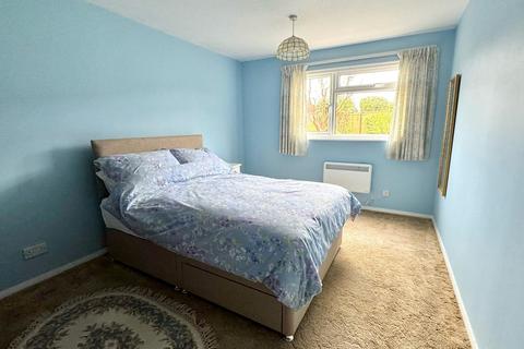 39 Arundell Close, Westbury, BA13 3UA