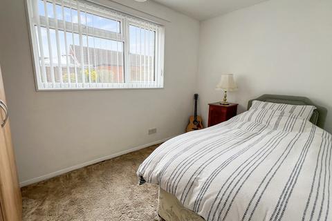 39 Arundell Close, Westbury, BA13 3UA