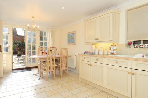 3 bedroom detached house for sale, Cannon Street, Lymington SO41