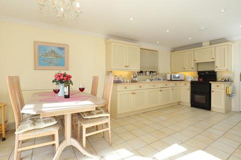 3 bedroom detached house for sale, Cannon Street, Lymington SO41