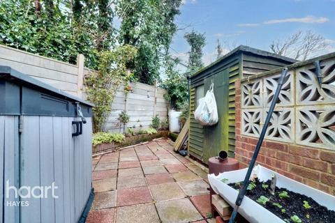 2 bedroom semi-detached house for sale, Woodhouse Close, Hayes