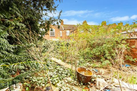 56 Albert Road, Wellingborough, NN8 1EJ