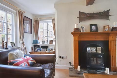 2 bedroom end of terrace house for sale - Westgate, Louth LN11 9YQ