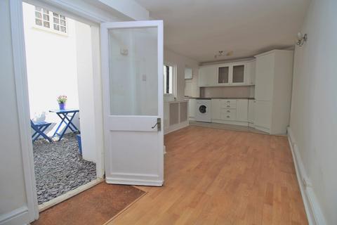 2 bedroom flat for sale, Norfolk Square, Brighton, BN1 2PD