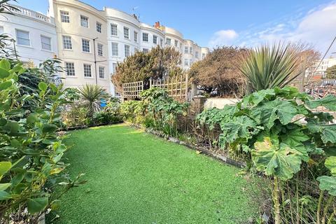 2 bedroom flat for sale, Norfolk Square, Brighton, BN1 2PD