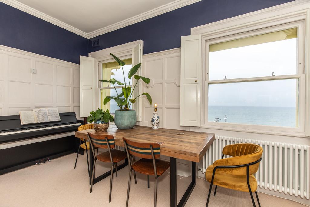 4, 14 Brunswick Terrace21