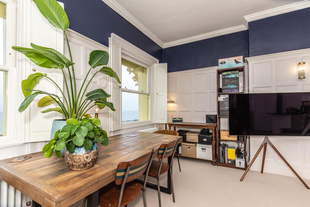 4, 14 Brunswick Terrace24