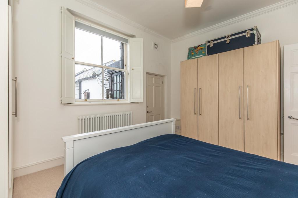4, 14 Brunswick Terrace29