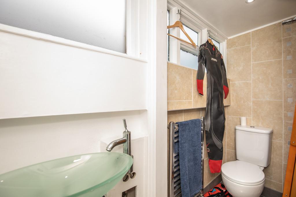 4, 14 Brunswick Terrace30