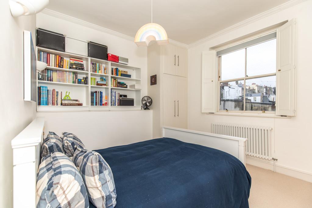 4, 14 Brunswick Terrace27