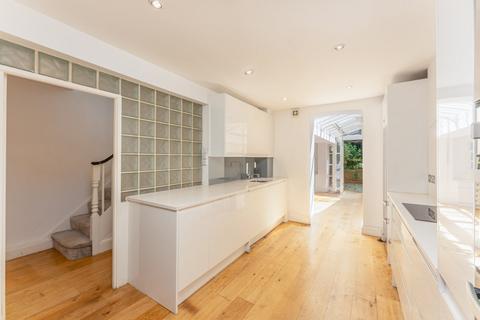 9 Abbey Gardens, London, NW8 9AS