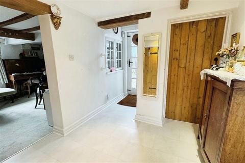 3 bedroom cottage for sale, The Green, Chilwell, NG9 5BE