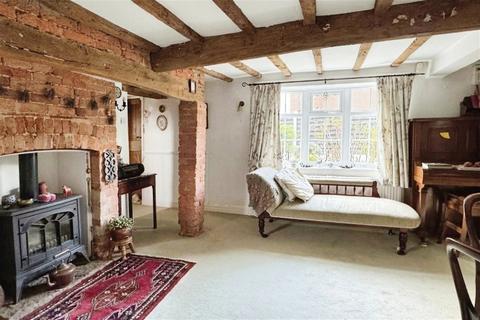 3 bedroom cottage for sale, The Green, Chilwell, NG9 5BE